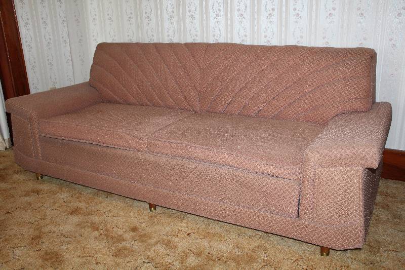 lot 4476 image: Retro Hide-A-Bed Sofa