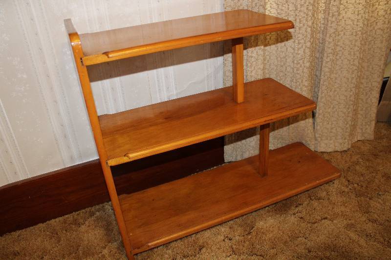 lot 4477 image: Wooden Bookshelf - Unique Style