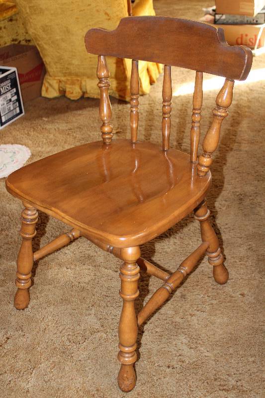 lot 4494 image: Wood Chair - See photo
