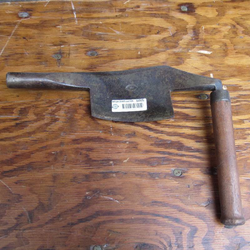 lot 6005 image: Scraper, Heavy Marked 1837 Buffalo Stamped 6
