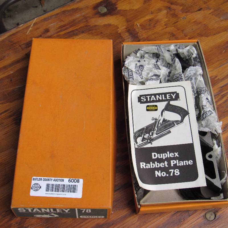 lot 6008 image: Stanley Duplex Rabbit Plane New in Original Box