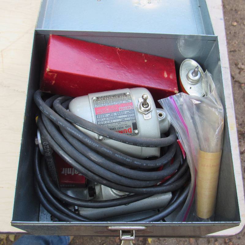 lot 6052 image: Dumore Tool Post Grinder w accessories in original metal box