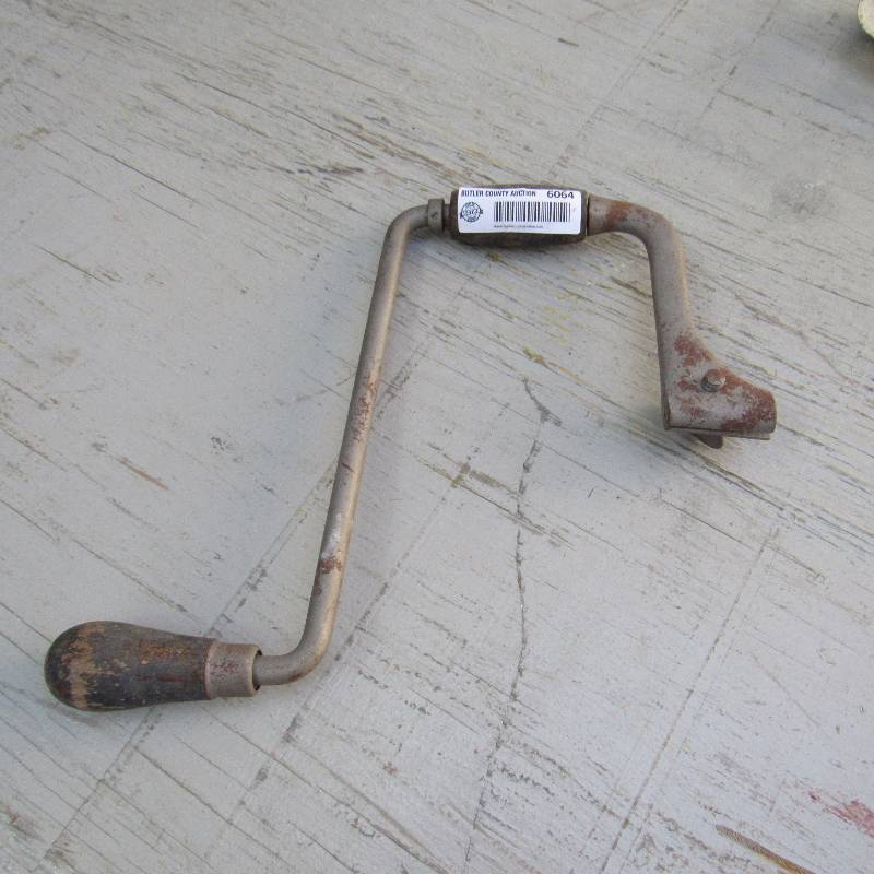 lot 6064 image: Vintage Hand Drill
