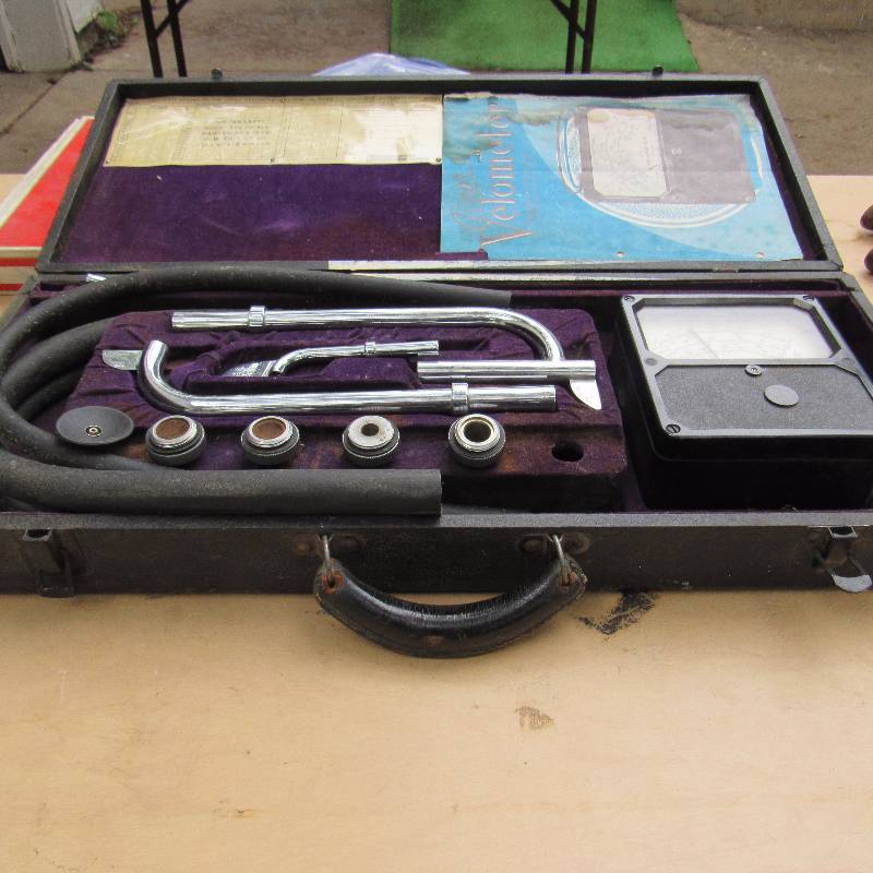 lot 6077 image: Alno Velometer - Measure Air Velocity - Original Paperwork - Appears to be working Needle moves with wind - wcase (some parts could be missing)