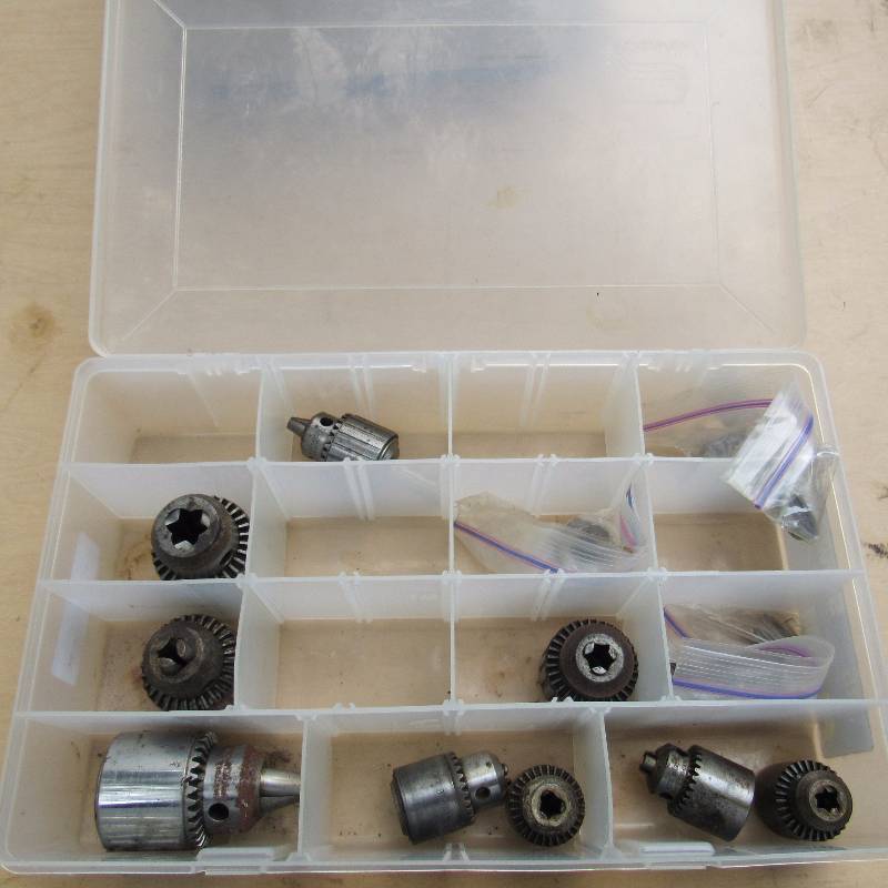 lot 6084 image: Lot of 9 drill chucks