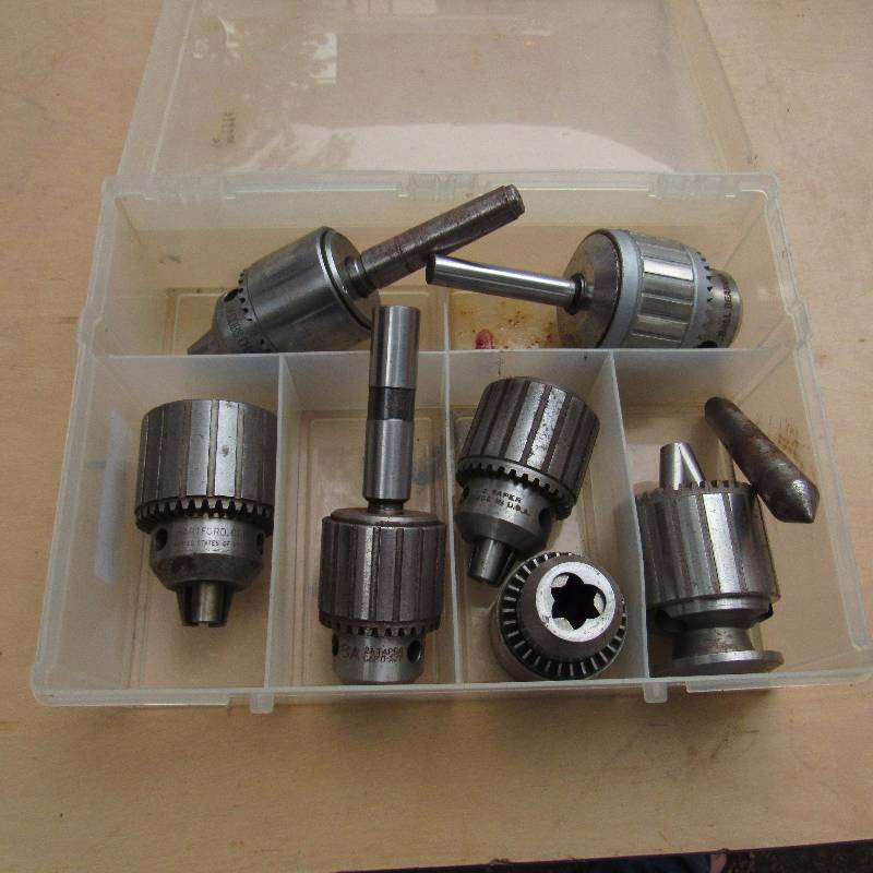 lot 6085 image: Lot of 7 drill chucks