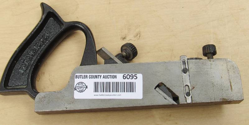 lot 6095 image: Stanely Shaper Plane - 34 No 39