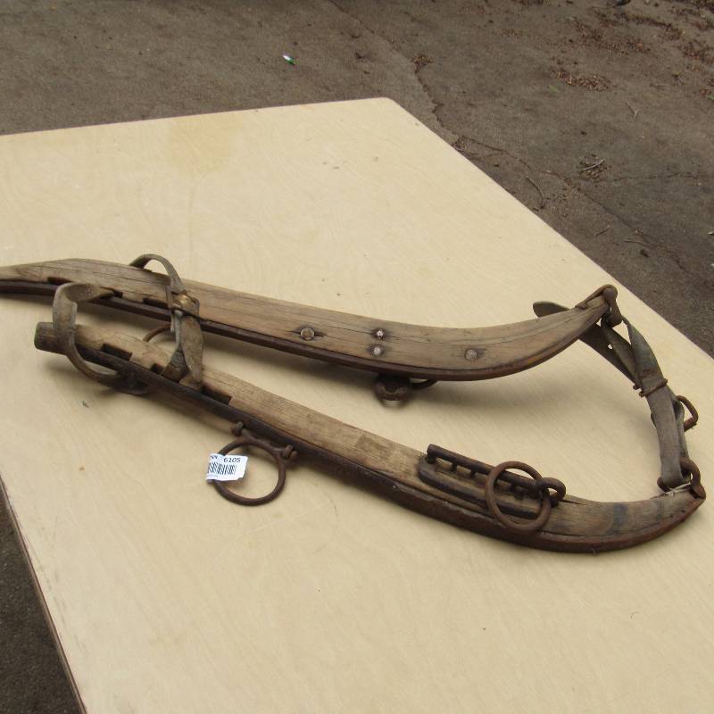 lot 6105 image: Vintage - Pair of Hames