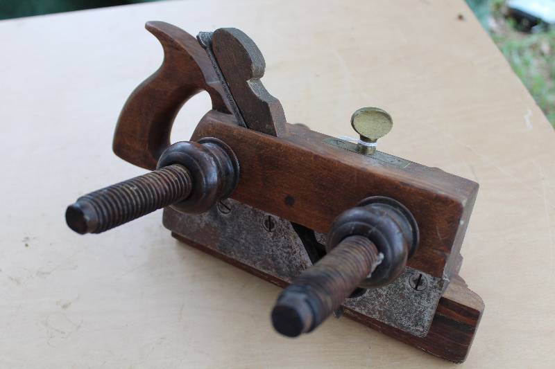 lot 2272 image: Vintage Wood Tool Ohio