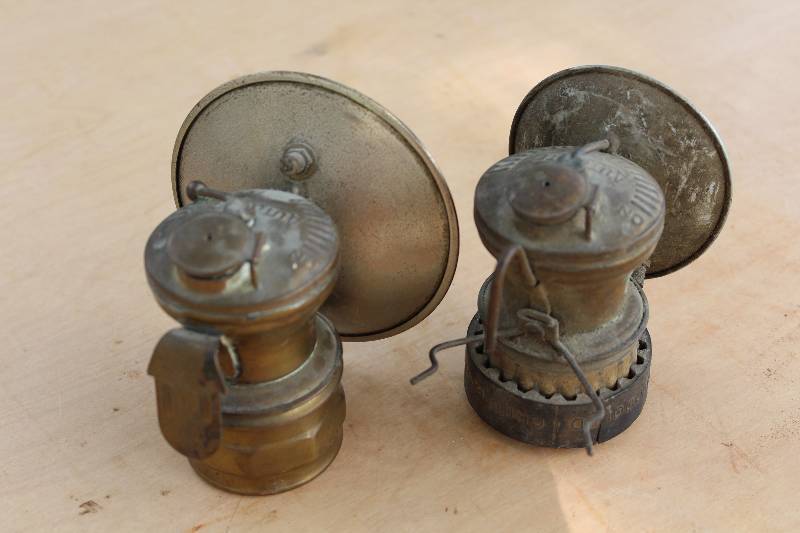 lot 2291 image: Lot of 2 Vintage Carbide Lights - WOW - HTF
