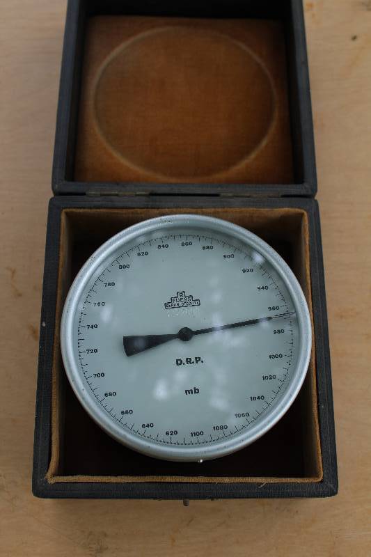 lot 2296 image: Aneroid - Barometer - R. FUESS BERLIN-STEGLITZ - Vintage Weather Instrument w case