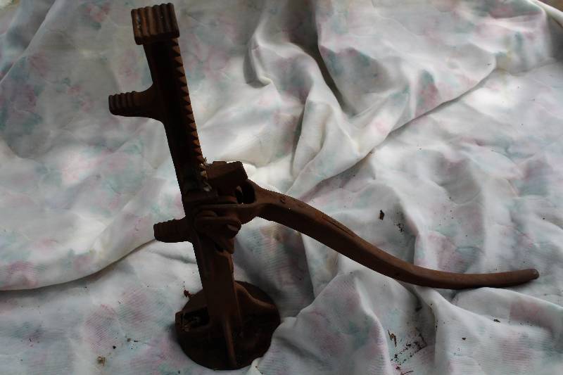 lot 2320 image: Vintage Jack - Metal Heavy