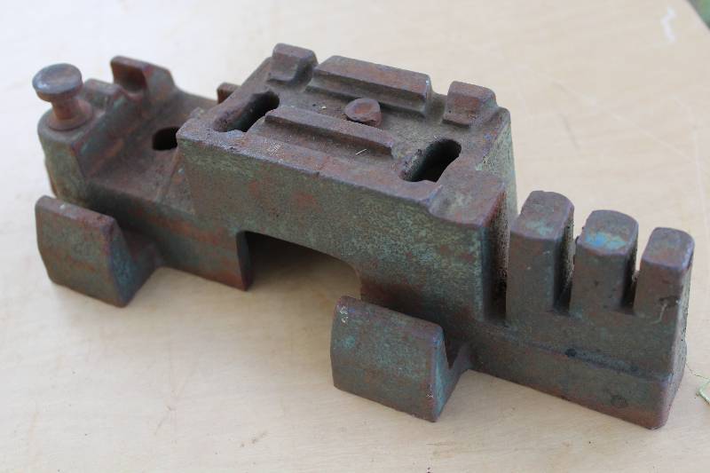 lot 2324 image: Swage Block  Swager Block - Blacksmith Tool