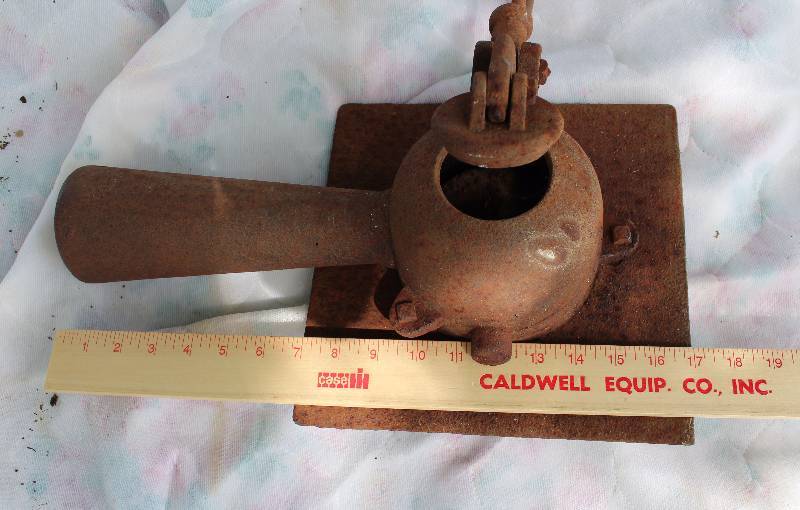lot 2326 image: Vintage Blacksmith Tool - Unique