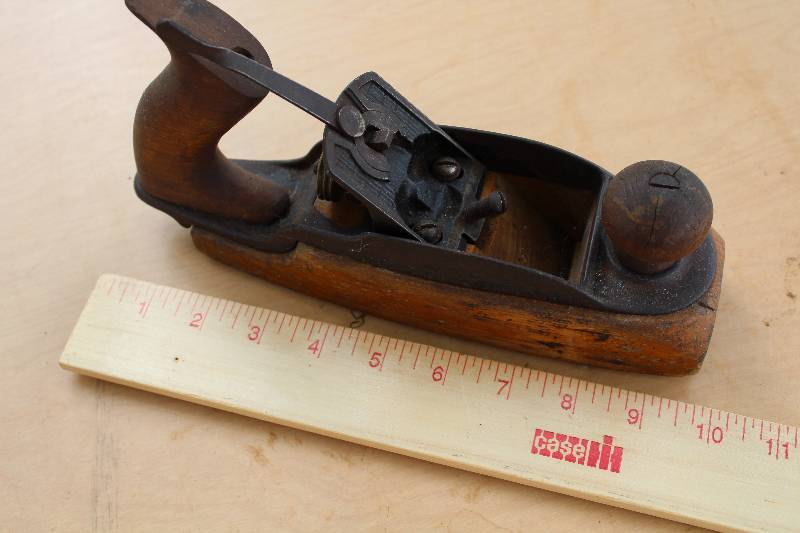 lot 2366 image: Plane - no blade - see photos