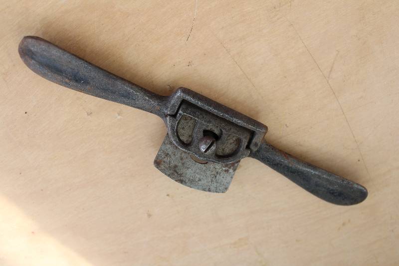 lot 2386 image: Vintage Hand Tool - No markings on body - see photos