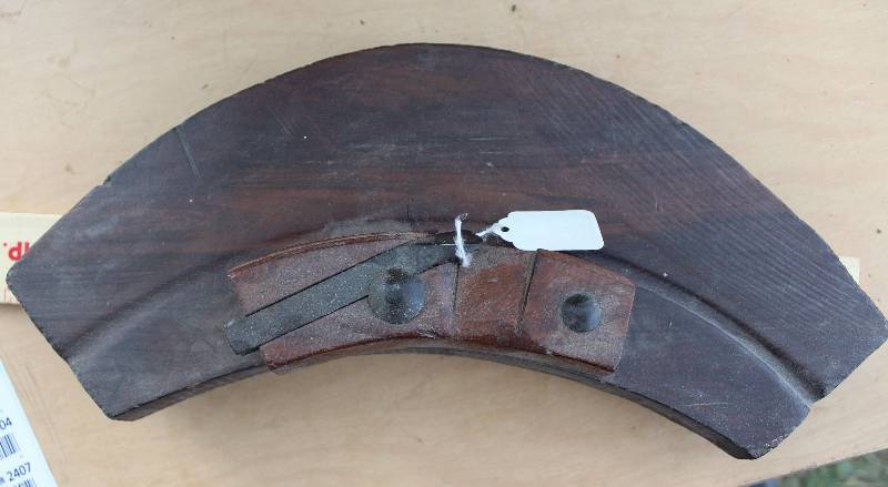 lot 2391 image: Handmade Plane to Groove Barrel Tops - Neato