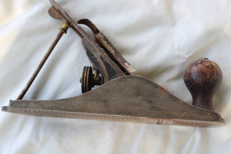 lot 2400 image: Bailey Plane No 4 - WOW
