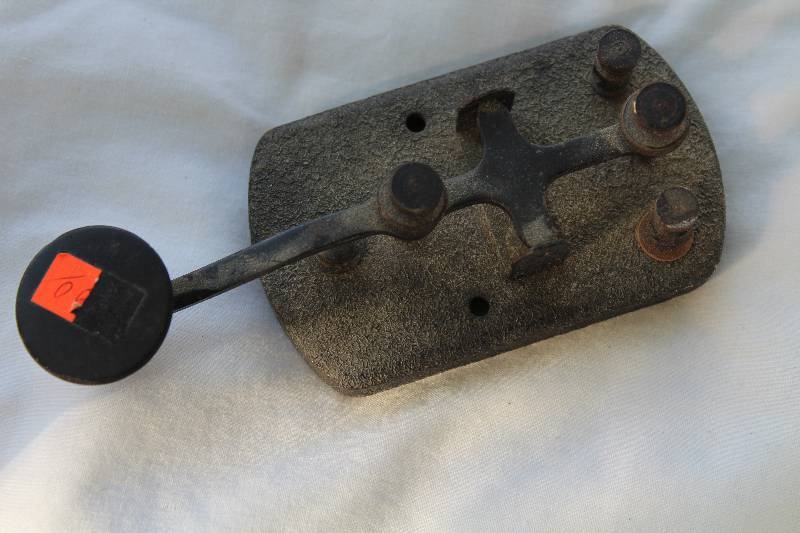 lot 2402 image: Vintage Telegraph - See Photos