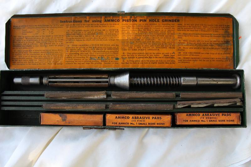 lot 2404 image: Piston Pin Hole Grinder - AMMCO - in case - see photo