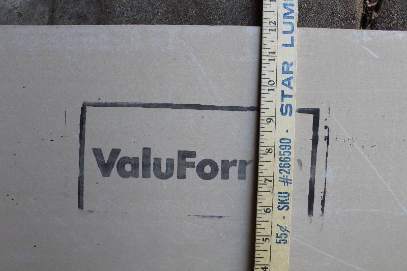 lot 4725 image: Lot of 6 Pieces of Lap SIding (Smooth) 16 Ft. Long