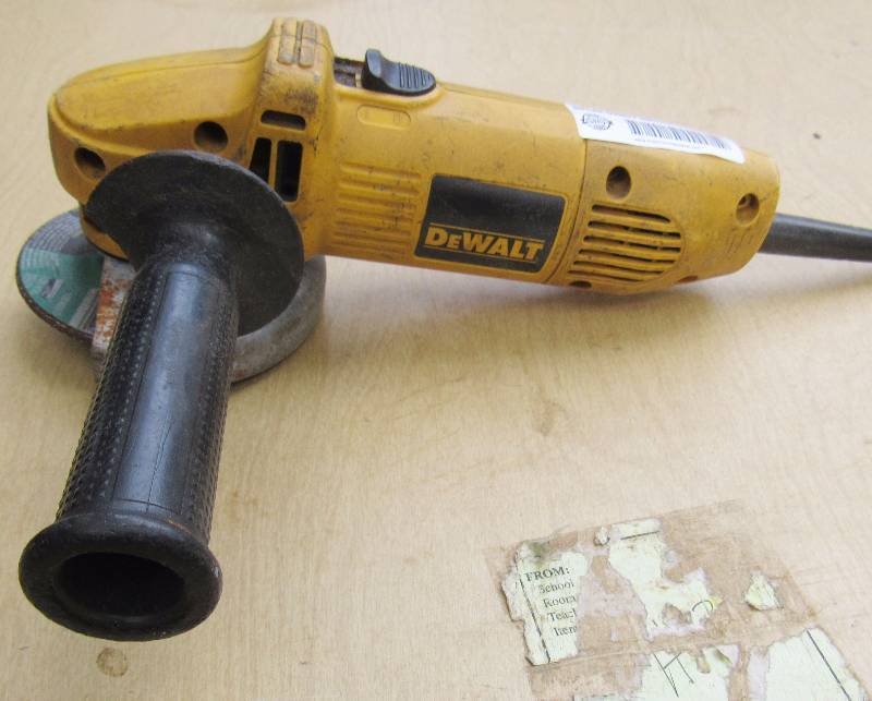 lot 4636 image: DeWalt 4-12 Angle Grinder - 110 Electric - Used, in Good Working Condition
