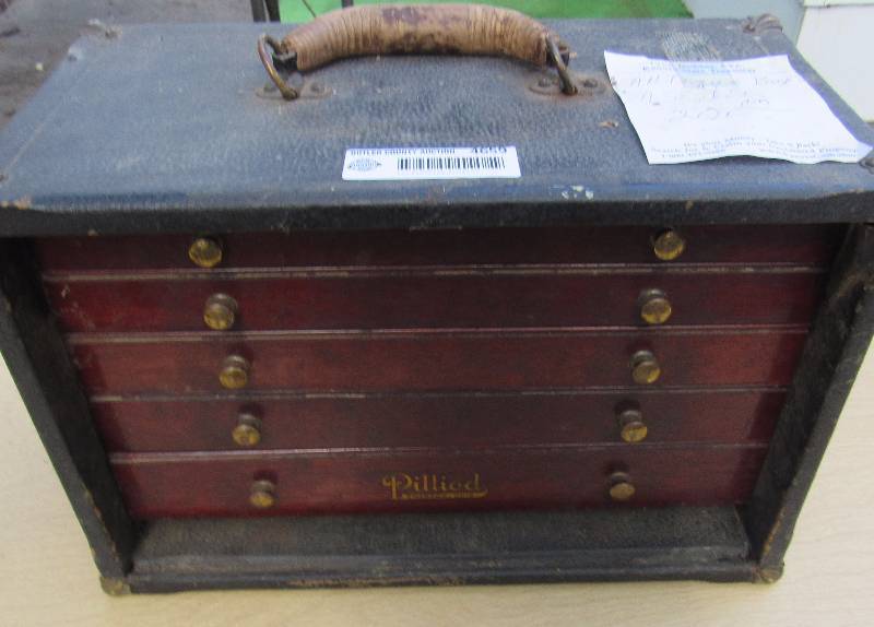lot 4659 image: Small Parts Cabinet w contents shown - missing door