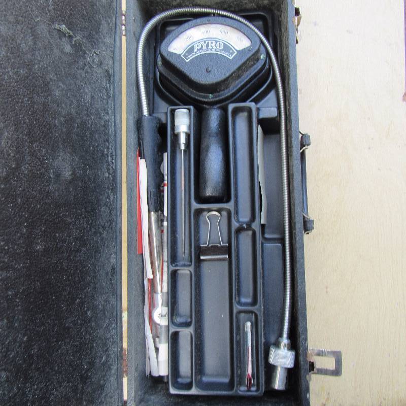 lot 4674 image: Pyrometer - by Pyrometer Instrument Co. Northvale NJ