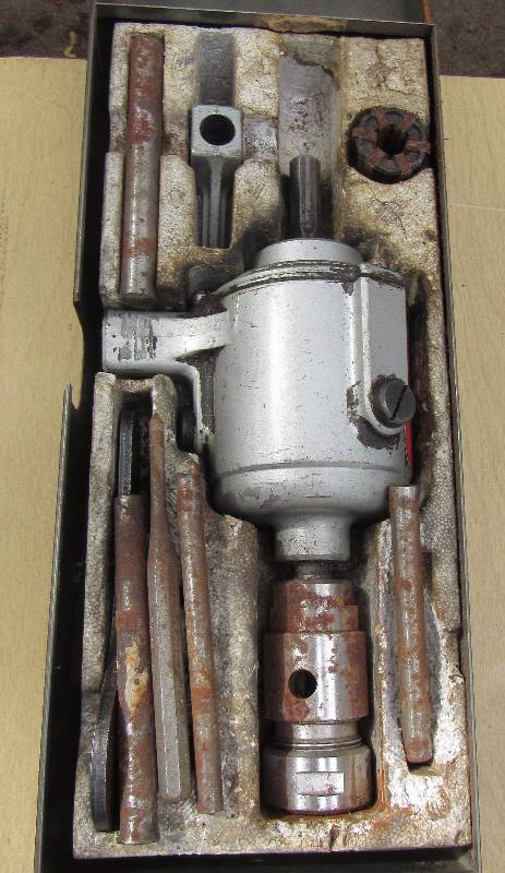 lot 4681 image: RIDGID Supreme Versatapper - w case and accessories shown