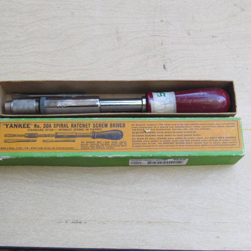 lot 4688 image: YANKEE No 30A Spiral Ratchet Screwdriver - Standard Style - w accessories shown - In Original BOX
