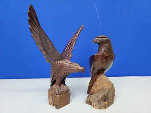 lot 316 image: Lot of 2 Vintage Hand Carved Ironwood Bald Eagle Falcon Bird Of Prey Statues 8.5 & 10.75 Tall
