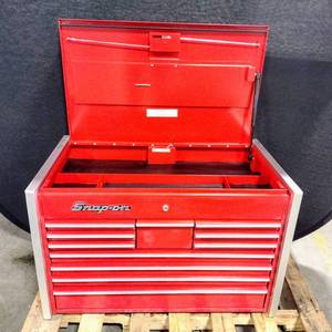 lot 10 image: Snap-On Top Tool Chest Model KR-650 - 11 Drawers - 35.5 W x 21.5 D x 23 H