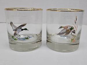lot 369 image: 2 Ned Smith Game Bird Lowball Whisky Glasses