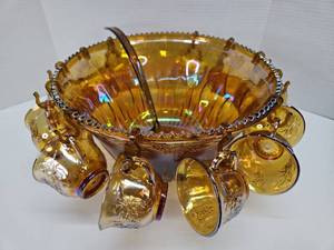 lot 380 image: Indiana Glass Carnival Amber Princess Harvest Grape Punch Bowl Set