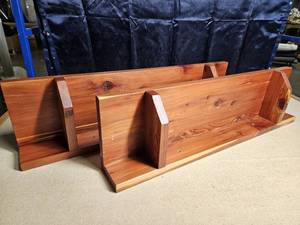 lot 5040 image: Set of two beautiful wooden wall shelves, 28Lx7Wx3.5H