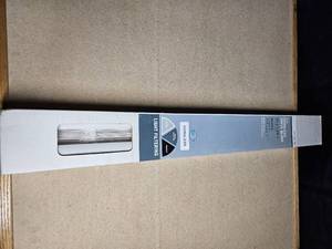 lot 5065 image: Cordless Vinyl Blind 35x64