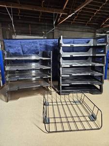 lot 5073 image: Lot of PaperDocument Organizers