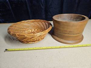 lot 5090 image: Wicker Basket & Large Wooden Bowl