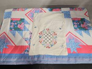 lot 440 image: Twin Size AcrylicPolyester Faux Quilt Blanket & Embroidered Runner