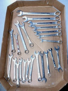 lot 5131 image: Lot of 23 Wrenches