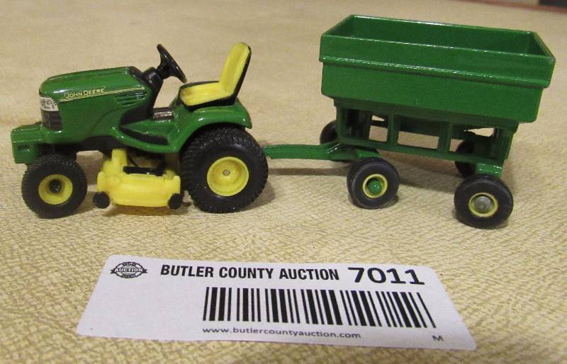 lot 7011 image: John Deere Toy Replica Lawn Tractor  Lawn Mower () w Grain Cart - Die Cast Metal - Excellent Condition - see photos