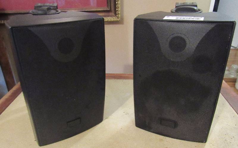 lot 7028 image: Lot of 2 Speco Speakers w wall mount - from Freebird Restaurant