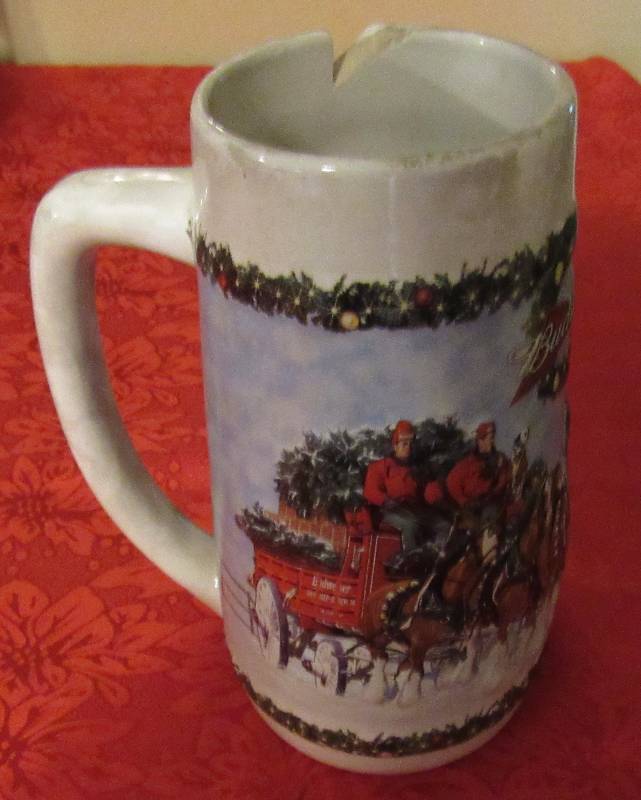 lot 7979 image: Anheuser Bush BUDWEISER - Christmas Beer Mug w Lid - BEER STEIN - 2009 - C5699 - A Holiday Tradition