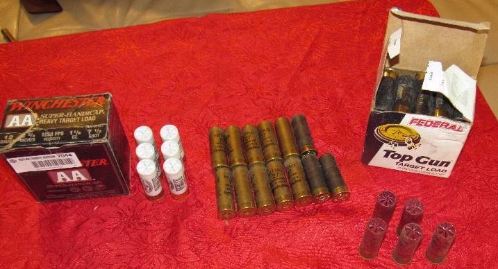 lot 7044 image: Lot of 12 Gauge Shot Gun Shells - Various Brands - See Photos and Description
