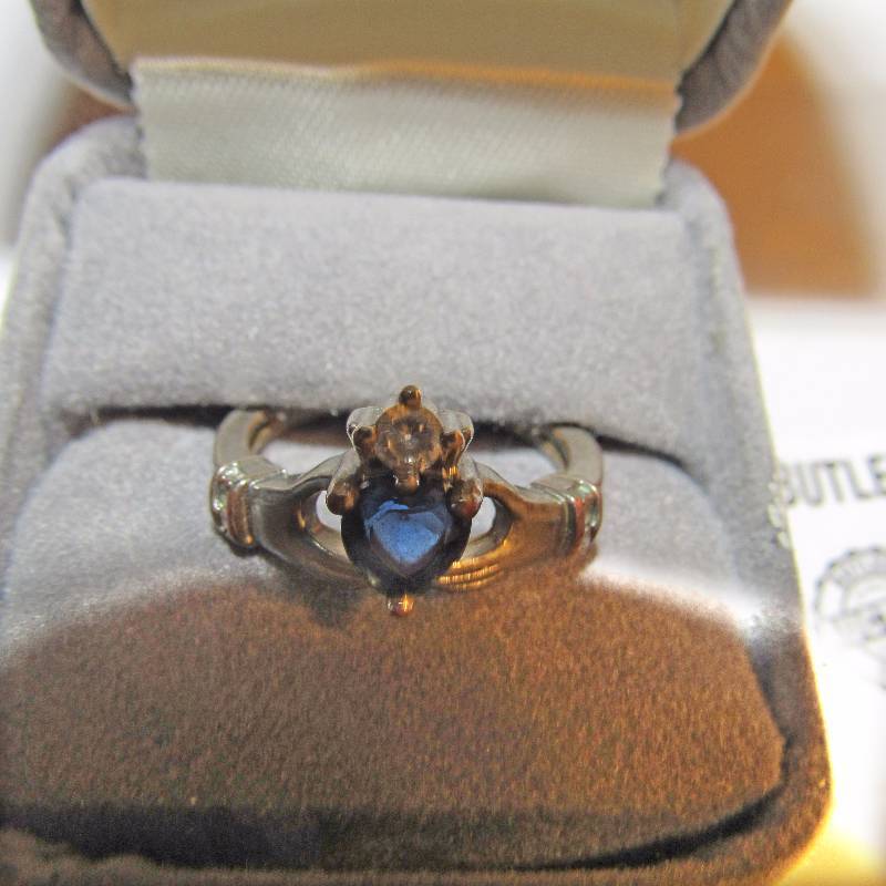 lot 4543 image: Lot of 2 Rings Marked 925 and Engagement Set 1 is missing 2 stones