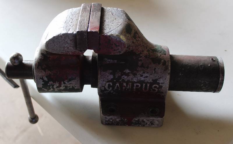 lot 4520 image: Vise - See Photos