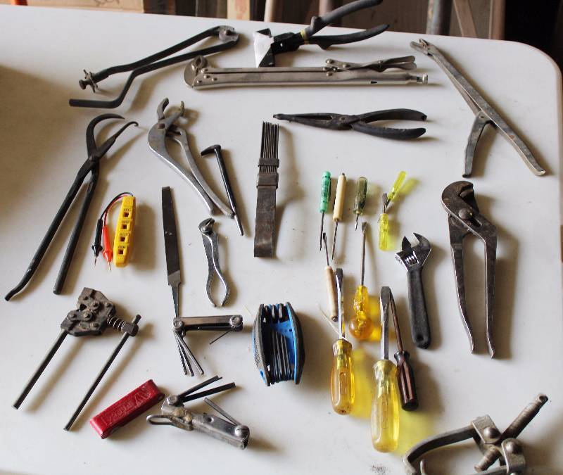 lot 4522 image: Lot of Misc Tools - See Photos for Qty and Type