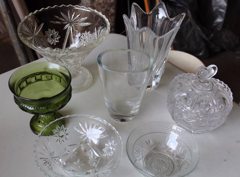 lot 4527 image: Lot of Assorted Glassware - Green Glass, Candy Dishes with Lids, Cool Vases