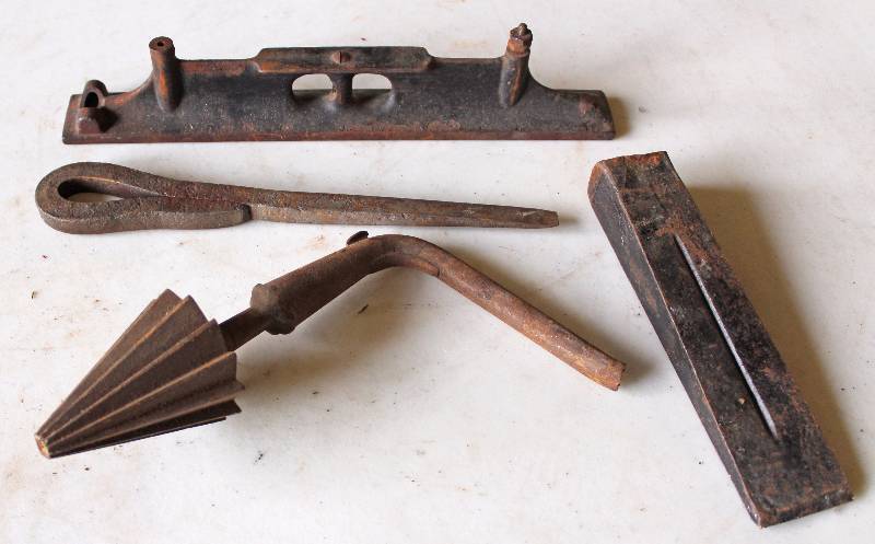 lot 4293 image: Lot of Misc Tools and Whatchamacallits - See Photos