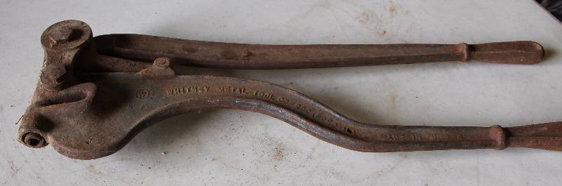 lot 4296 image: Vintage Tool - Whitney Metal Tool Co - Some Sort of Punch